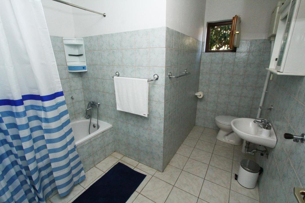 Apartments Gaja Blue Ap Sveti Filip i Jakov Exterior photo
